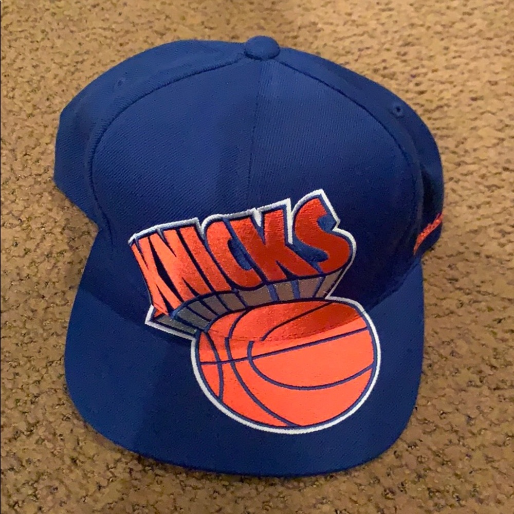 New York knicks big logo SnapBack hat
